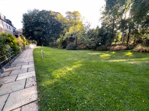 Photo 10- click for photo gallery